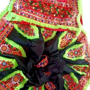 Black and Neon Chanyacholi