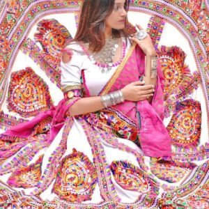 White and Pink Chanyacholi