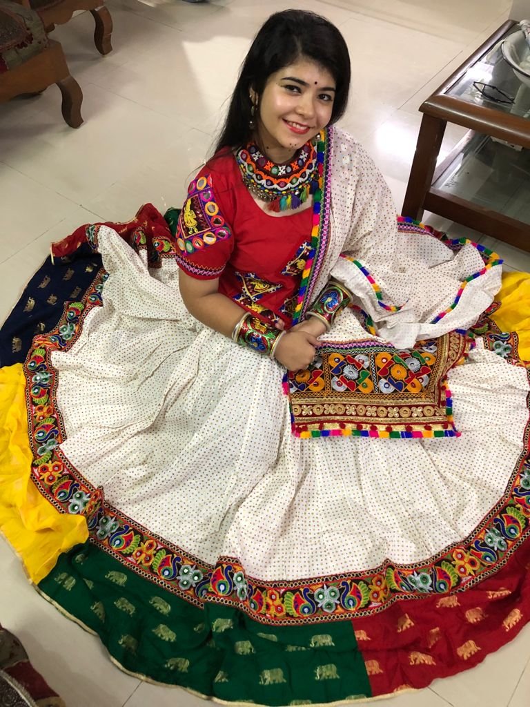 White with Multi-Colour Border Chanyacholi