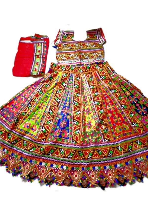 Group Chanyacholi