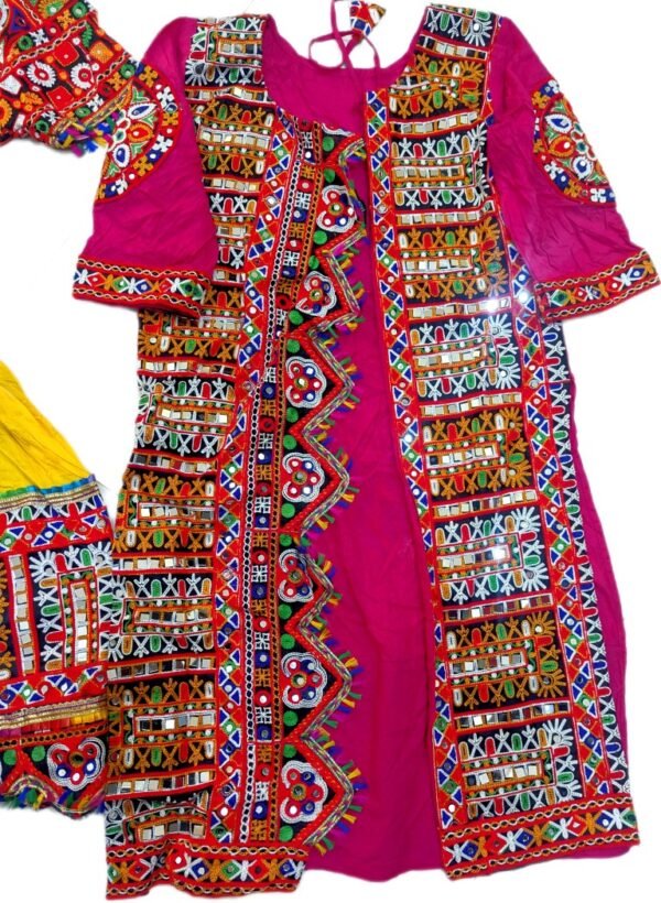 Short Chanyacholis with a Embroidered Coat/Jacket - Image 8