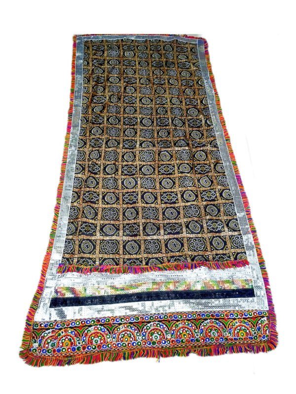 Elegant Semi Circle Gujarati Embroidery Border Dupattas - Image 3