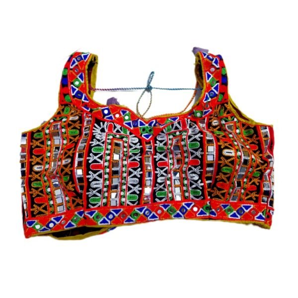 Chanyacholis with Long Coat/Jacket - Image 13