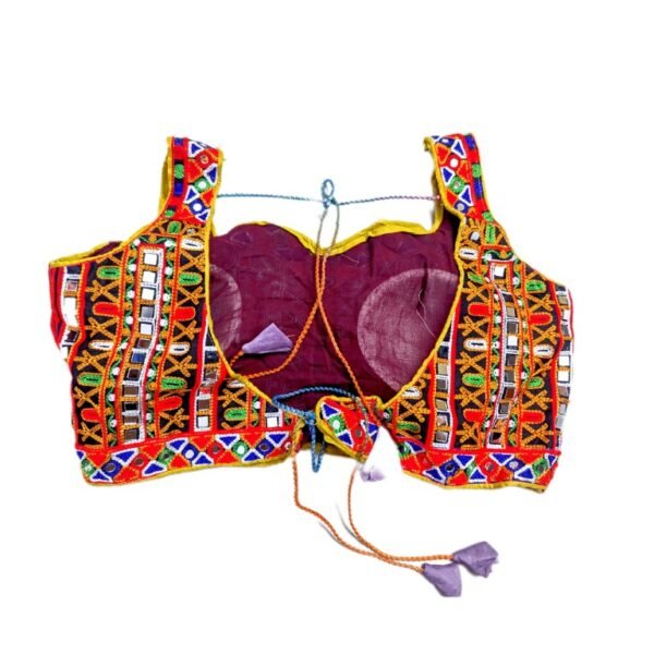 Chanyacholis with Long Coat/Jacket - Image 14