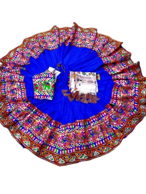 Blue and White Chanyacholi