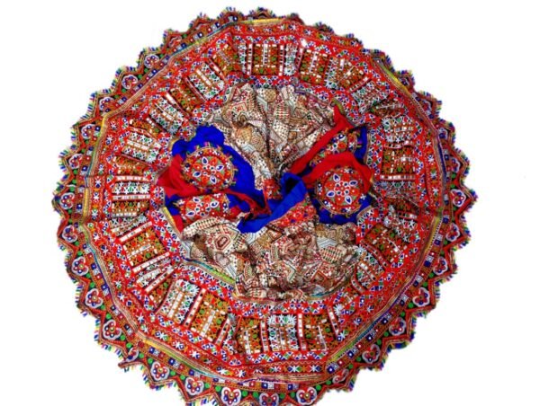 Short White Blue and Red Chanyacholi - Image 2