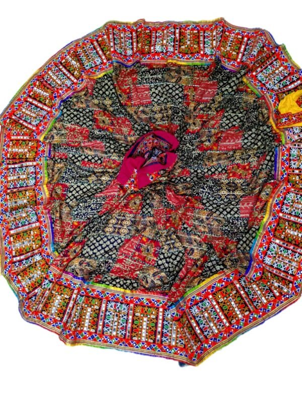 Chanyacholis with Long Embroidered Jacket/Coat