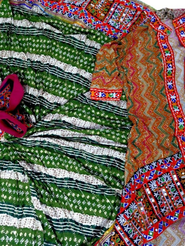 Chanyacholis with Long Coat/Jacket - Image 2